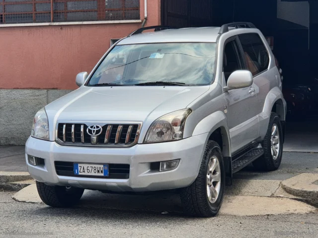 Auto - Toyota land cruiser 3.0 d-4d 16v 3p.