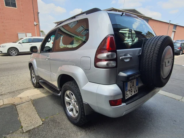 Auto - Toyota land cruiser 3.0 d-4d 16v 3p.