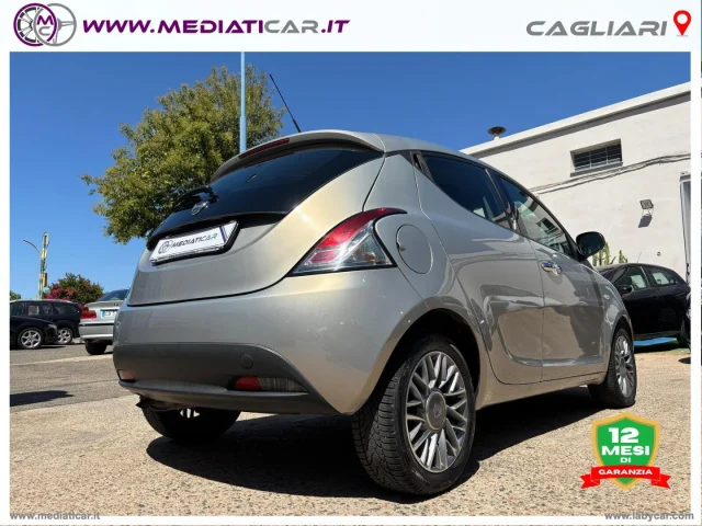 Auto - Lancia ypsilon 1.2 69 cv 5p. s&s gold
