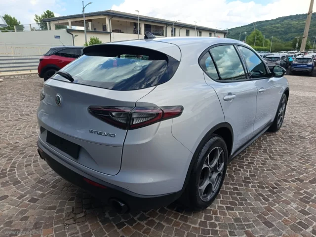 Auto - Alfa romeo stelvio 2.2 t.d. 160cv at8 rwd sprint