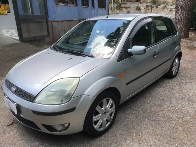 Ford fiesta 1.4 tdci 5p. ghia