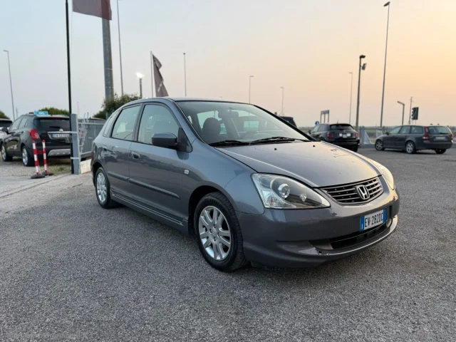 Honda civic 1.7 16v ctdi cat 5p. es