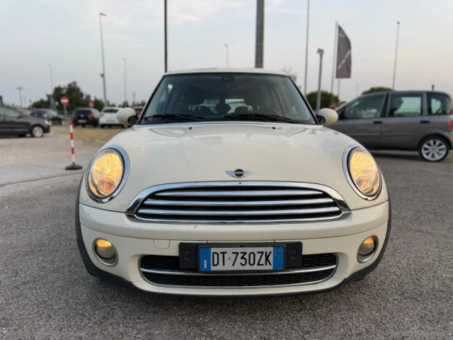 Auto - Mini mini 1.6 16v cooper d chili clubman