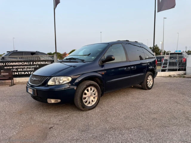 Auto - Chrysler voyager 2.5 crd cat lx leather