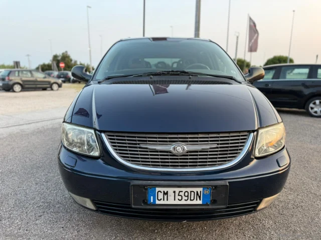 Auto - Chrysler voyager 2.5 crd cat lx leather