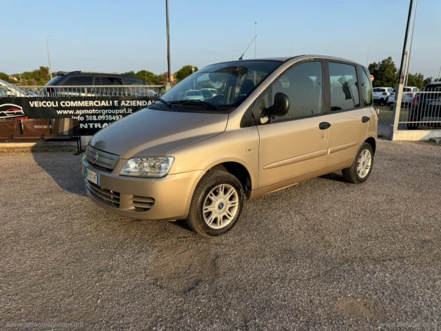 Auto - Fiat multipla 1.6 16v natural power emotion