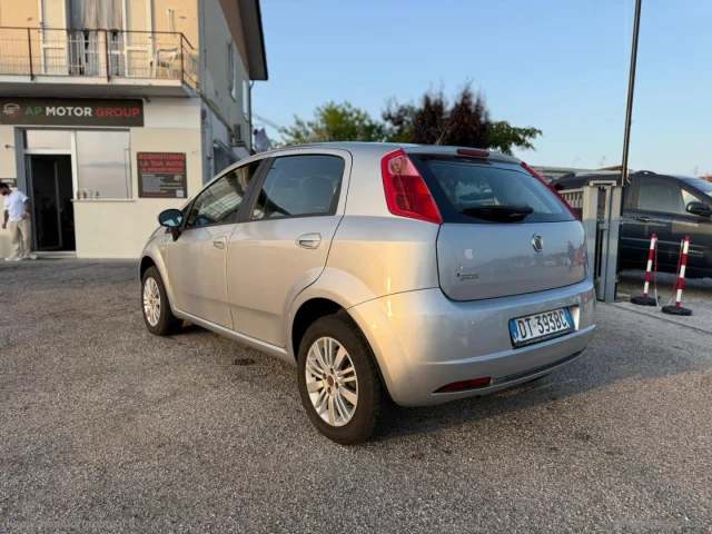 Auto - Fiat grande punto 1.4 3p. dynamic natural p.