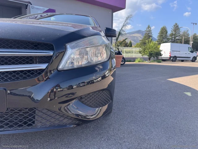 Auto - Mercedes-benz a 180 cdi blueefficiency premium