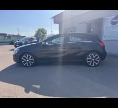 Auto - Mercedes-benz a 180 cdi blueefficiency premium