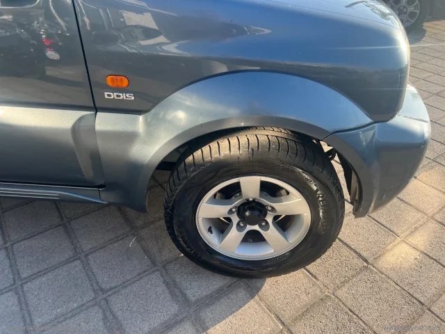 Auto - Suzuki jimny 1.5 ddis 4wd jlx più