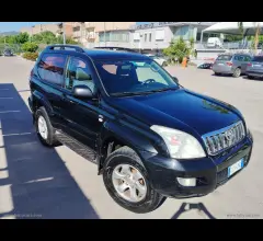 Auto - Toyota land cruiser 3.0 tdi d-4d 3p. 90 std