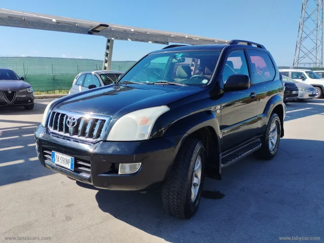 Auto - Toyota land cruiser 3.0 tdi d-4d 3p. 90 std