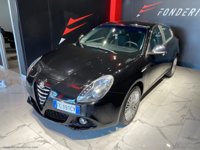 Auto - Alfa romeo giulietta 2.0 jtdm-2 grandinata