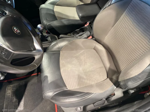 Auto - Alfa romeo giulietta 2.0 jtdm-2 grandinata