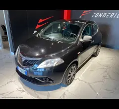 Auto - Lancia ypsilon 1.2 69 cv 5p. gpl ecochic gold