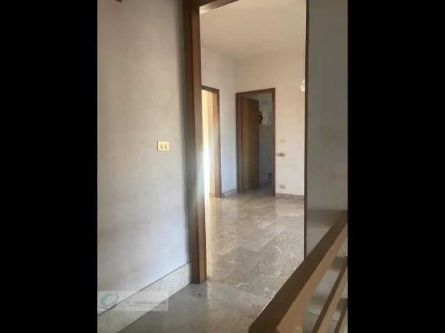 Appartamenti in Vendita - Appartamento in affitto a lercara friddi centro storico