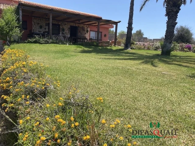 Appartamenti in Vendita - Villetta bifamiliare vicino marina di ragusa