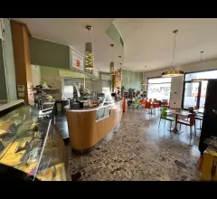 Tecnoazienda - bar giornaliero con plateatico privato