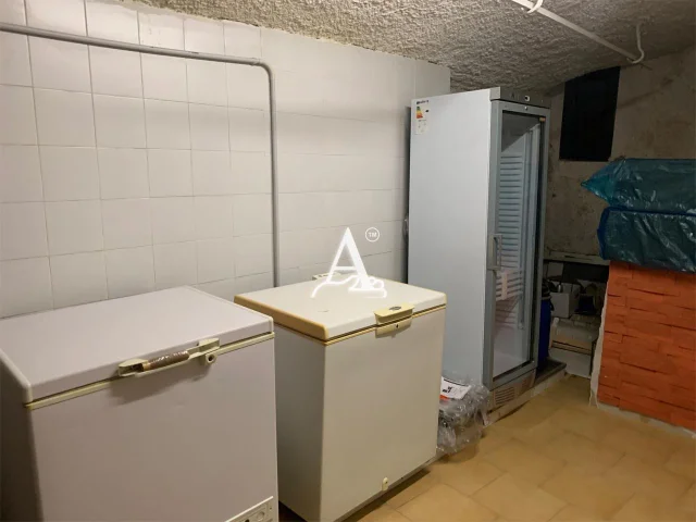 Appartamenti in Vendita - Tecnoazienda - pizzeria d'asporto
