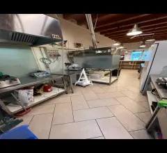Appartamenti in Vendita - Tecnoazienda - pizzeria d'asporto