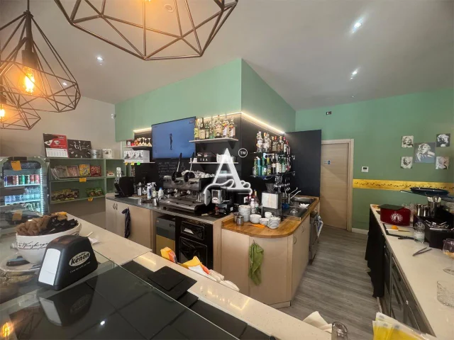 Appartamenti in Vendita - Tecnoazienda - bar bistrot giornaliero con plateatico