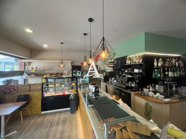 Appartamenti in Vendita - Tecnoazienda - bar bistrot giornaliero con plateatico