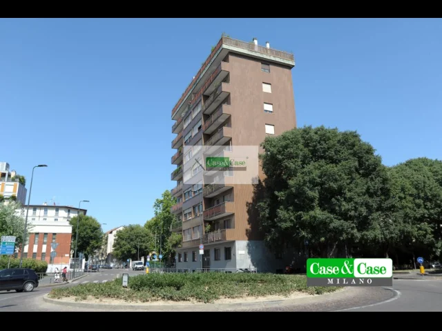 Appartamenti in Vendita - Dezza piazza po bilocale ristrutturato