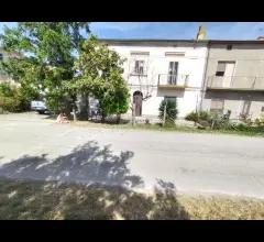 Appartamenti in Vendita - Appartamento con garages a rocca san giovanni