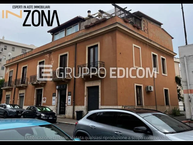 Appartamenti in Vendita - Abitazione di tipo economico - via sbarre centrali 388