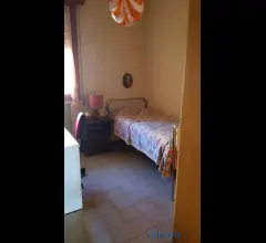 Appartamenti in Vendita - Vendesi casa indipendente in zona migliarina