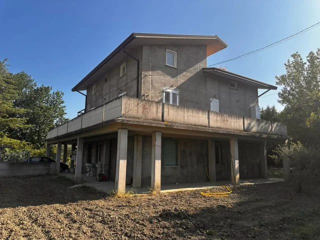 Appartamenti in Vendita - Villa singola a casoli (ch), abruzzo