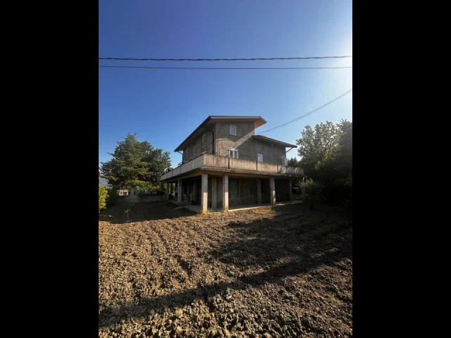 Appartamenti in Vendita - Villa singola a casoli (ch), abruzzo