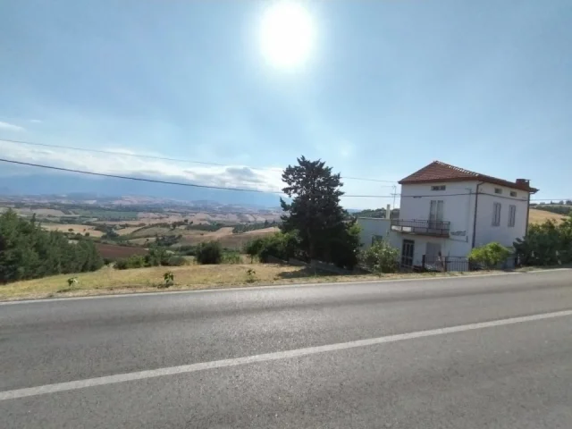 Castel frentano, casa singola con terreno, abruzzo (ch)