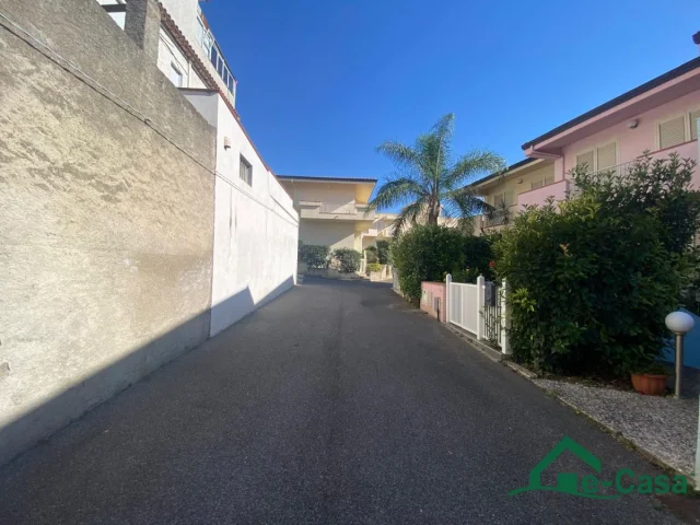 Appartamenti in Vendita - Villetta a schiera in vendita - torregrotta (me), complesso "arcobaleno"