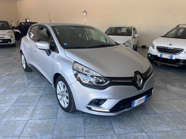 Auto - Renault clio dci 8v 75 cv s&s 5p. energy intens