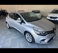 Auto - Renault clio dci 8v 75 cv s&s 5p. energy intens