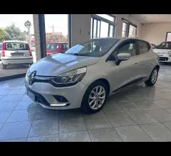 Auto - Renault clio dci 8v 75 cv s&s 5p. energy intens
