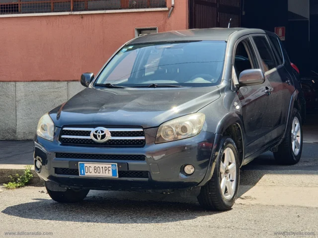 Auto - Toyota rav4 2.2 d-4d 177 cv