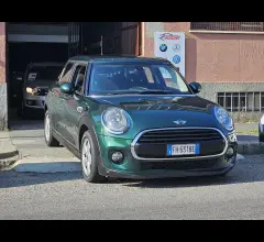 Mini mini cooper d 5 porte