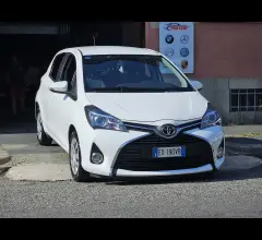 Toyota yaris 1.3 5p. lounge