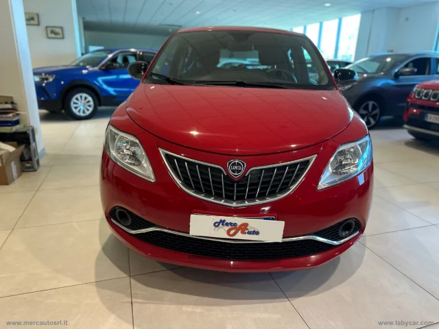 Lancia ypsilon 1.0 firefly 5p s&s hybrid silver