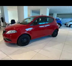 Auto - Lancia ypsilon 1.0 firefly 5p s&s hybrid silver