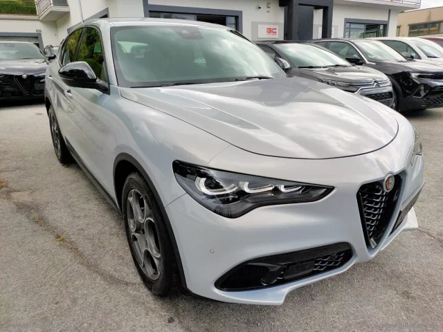Auto - Alfa romeo stelvio 2.2 t.d. 160cv at8 rwd sprint