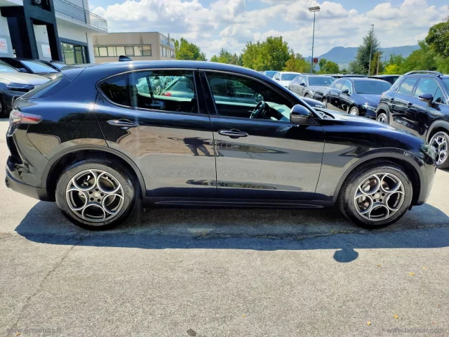 Auto - Alfa romeo stelvio 2.2 t.d. 160cv at8 rwd sprint