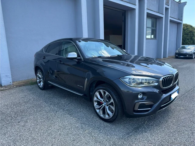 Bmw x6 xdrive30d 258cv