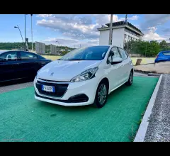 Auto - Peugeot 208 puretech 82 5p. active