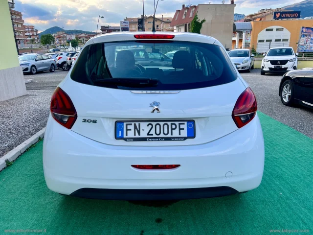 Auto - Peugeot 208 puretech 82 5p. active