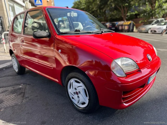 Auto - Fiat 600 1.1