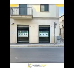 Appartamenti in Vendita - Locale commerciale in affitto a altamura via dei mille