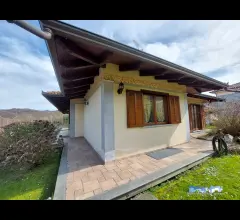 Appartamenti in Vendita - Villa unifamiliare con ampio giardino